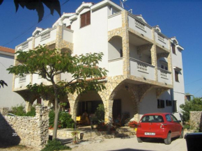 Villa-Estella